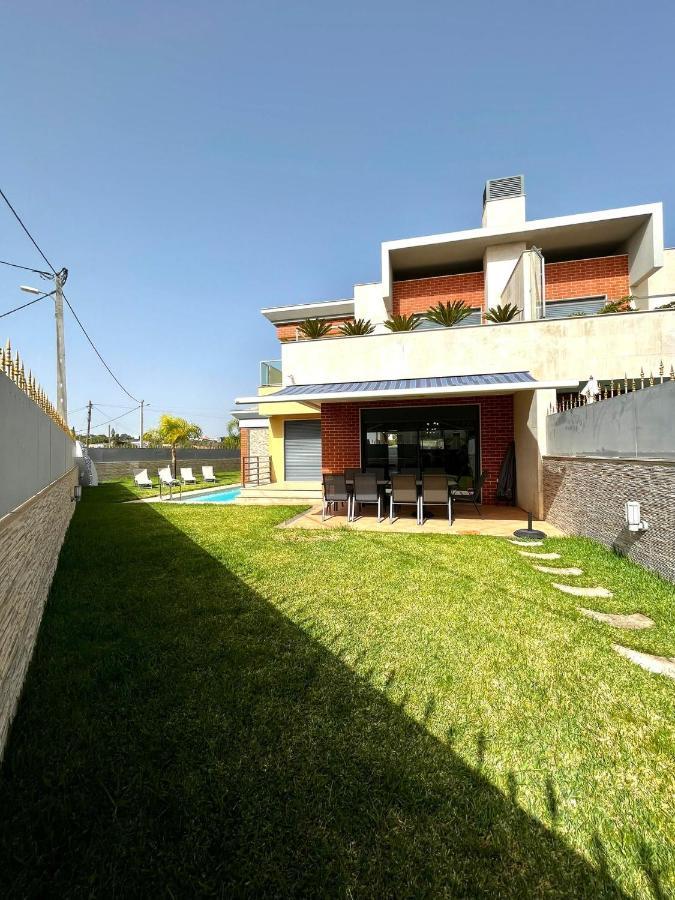 Funtastic Villa With Pool Албуфейра Экстерьер фото