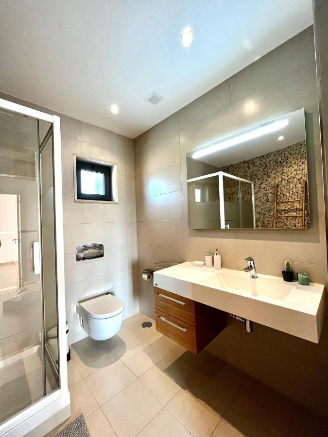 Funtastic Villa With Pool Албуфейра Экстерьер фото