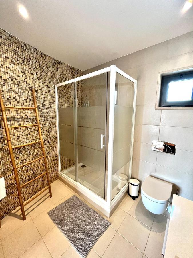 Funtastic Villa With Pool Албуфейра Экстерьер фото